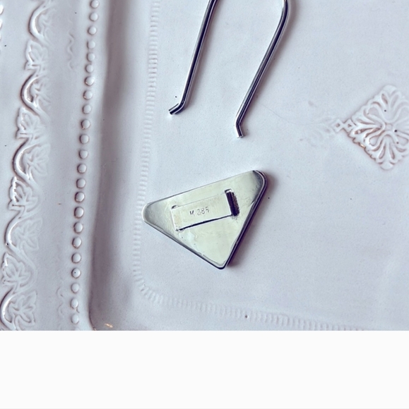 PRADA Signature Triangle Key Ring - Picture 4 of 5